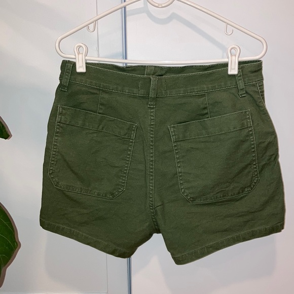 Madewell Shorts, Size 29. Very soft and comfortable. 98% cotton, 2% elastane. - Picture 2 of 3